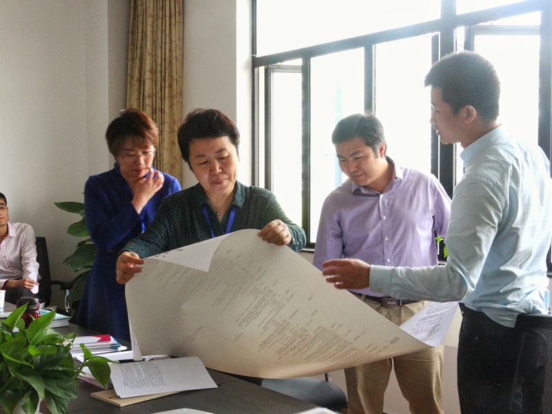 座谈会2.jpg